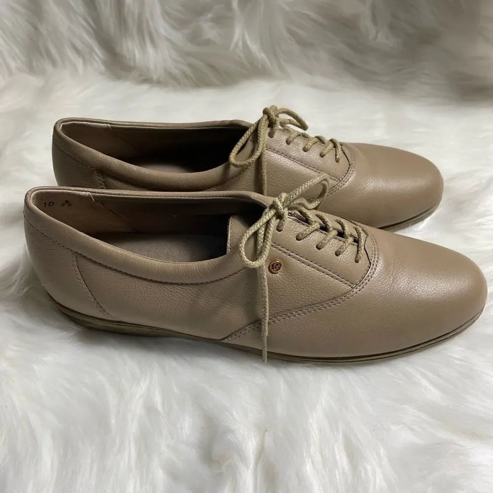 Easy. Spirit Motion Oxford leather beige lace